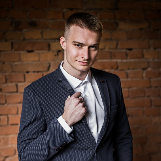 Дмитрий Лисунов Дмитрий Лисунов